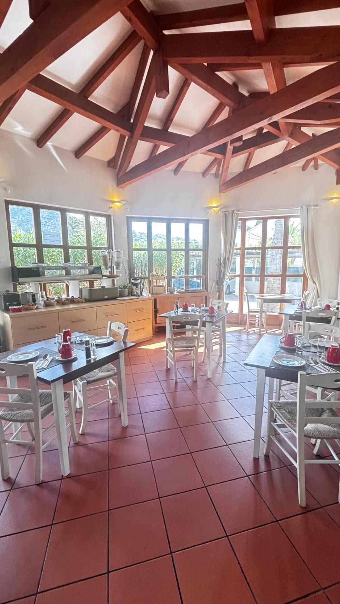 Hotel La Bastide Le Lavandou Εξωτερικό φωτογραφία