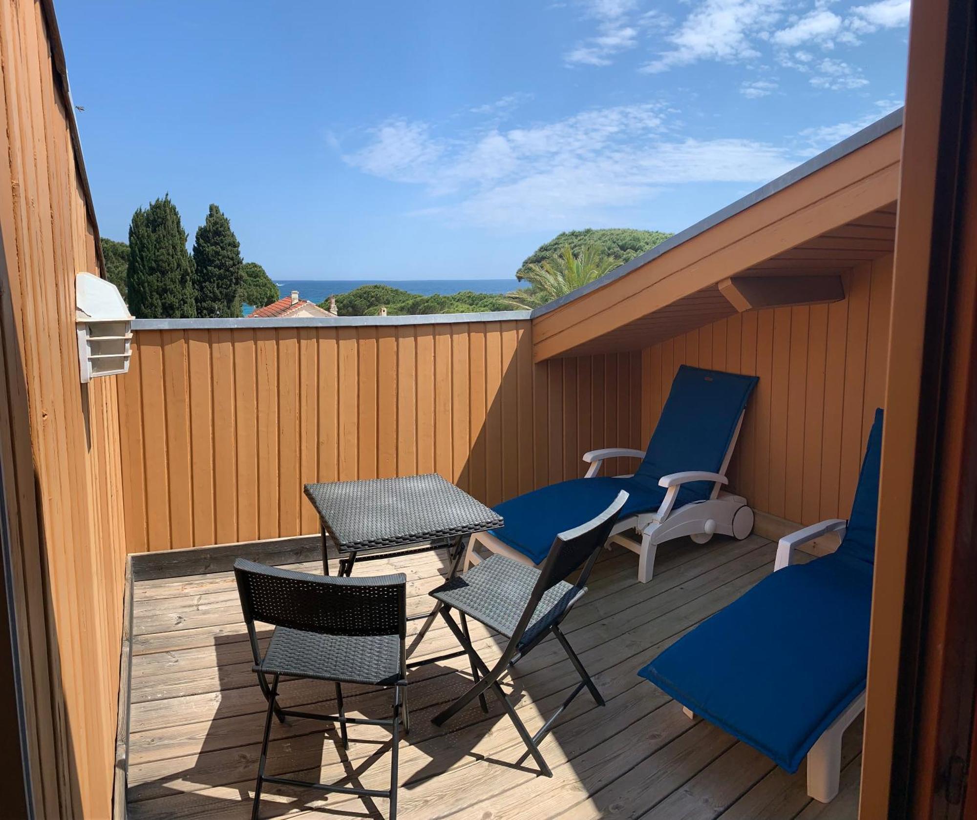 Hotel La Bastide Le Lavandou Εξωτερικό φωτογραφία